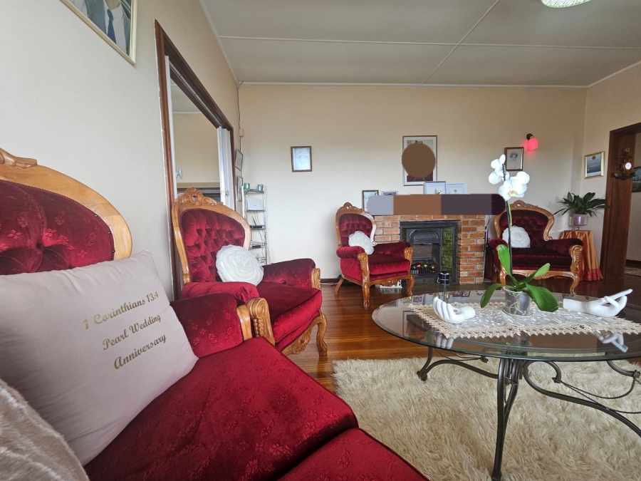 4 Bedroom Property for Sale in Berea Eastern Cape